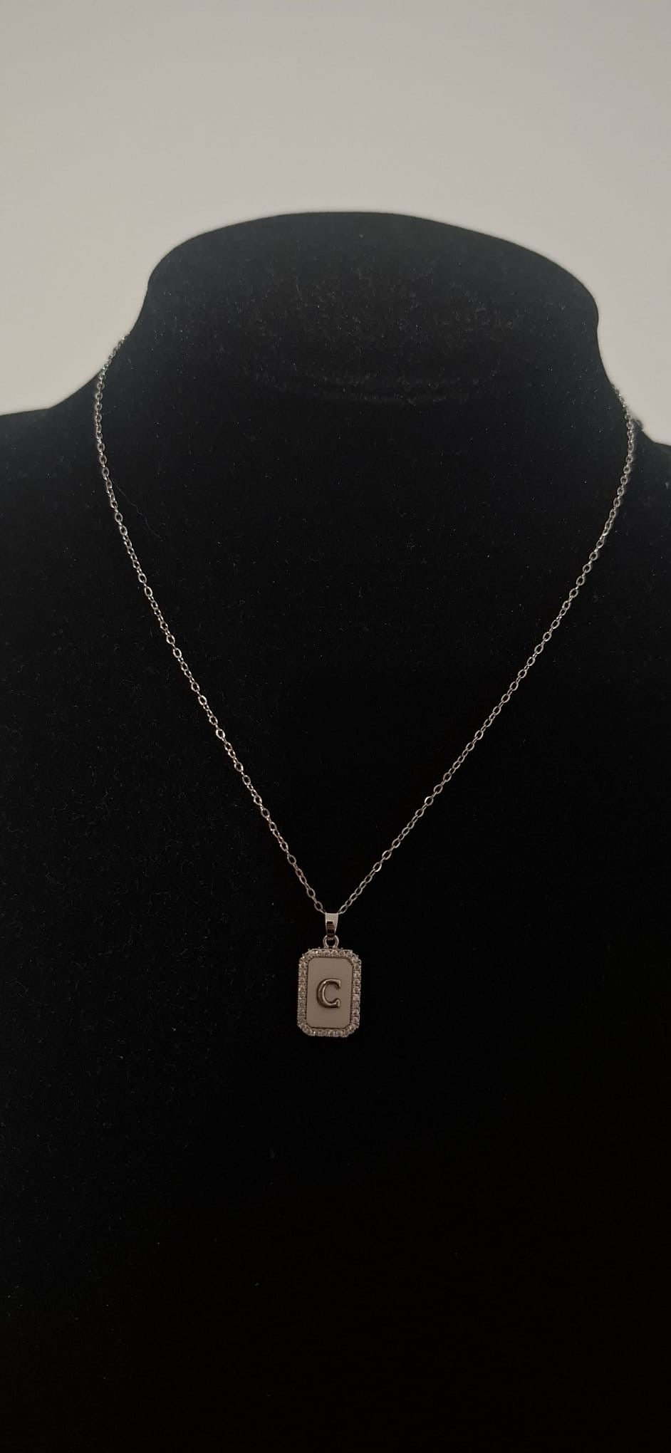 Collana lettera