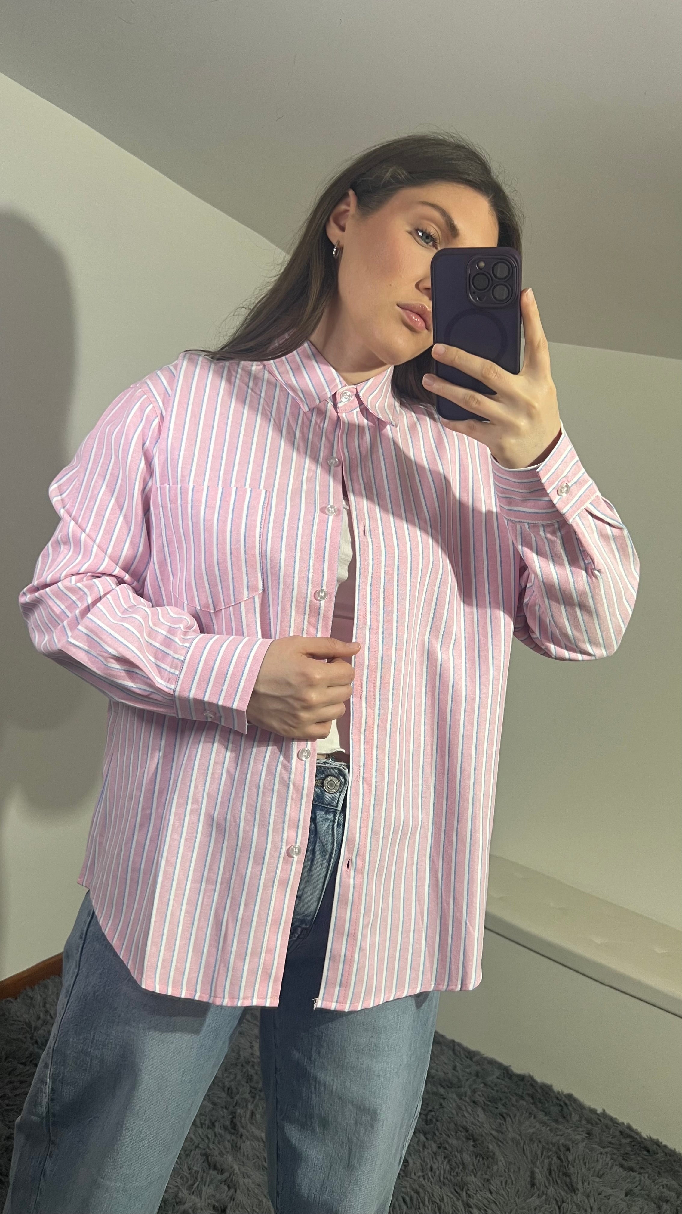 Camicia a righe rosa e azzurro