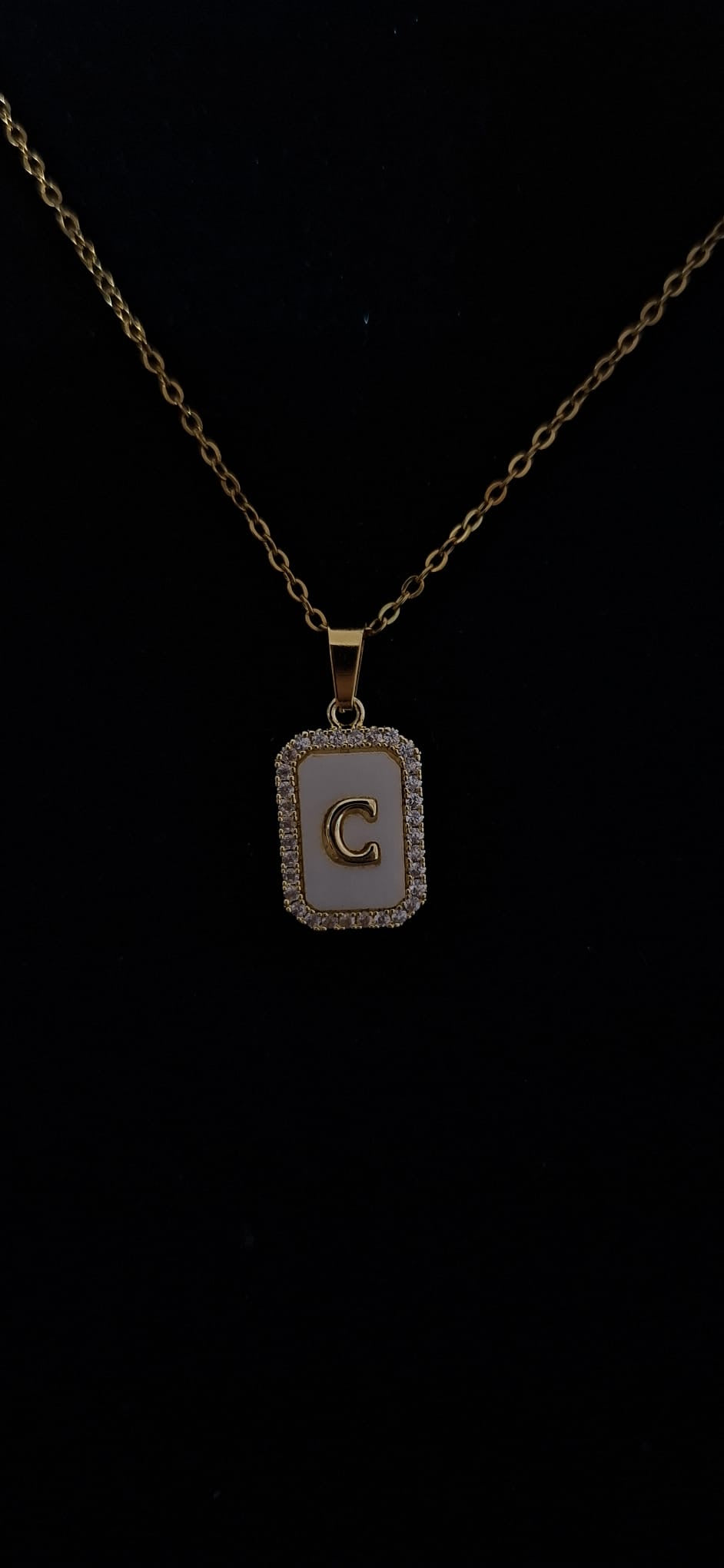 Collana lettera