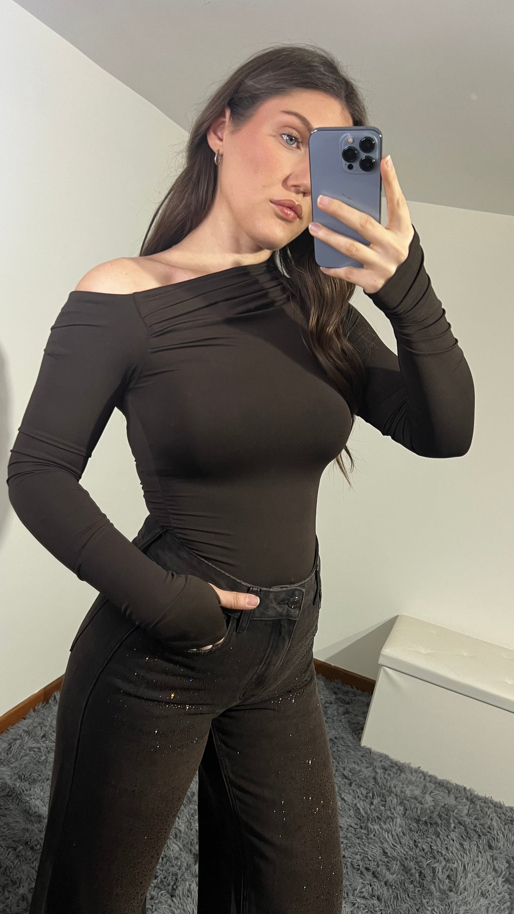 Maglia Kylie asimmetrica