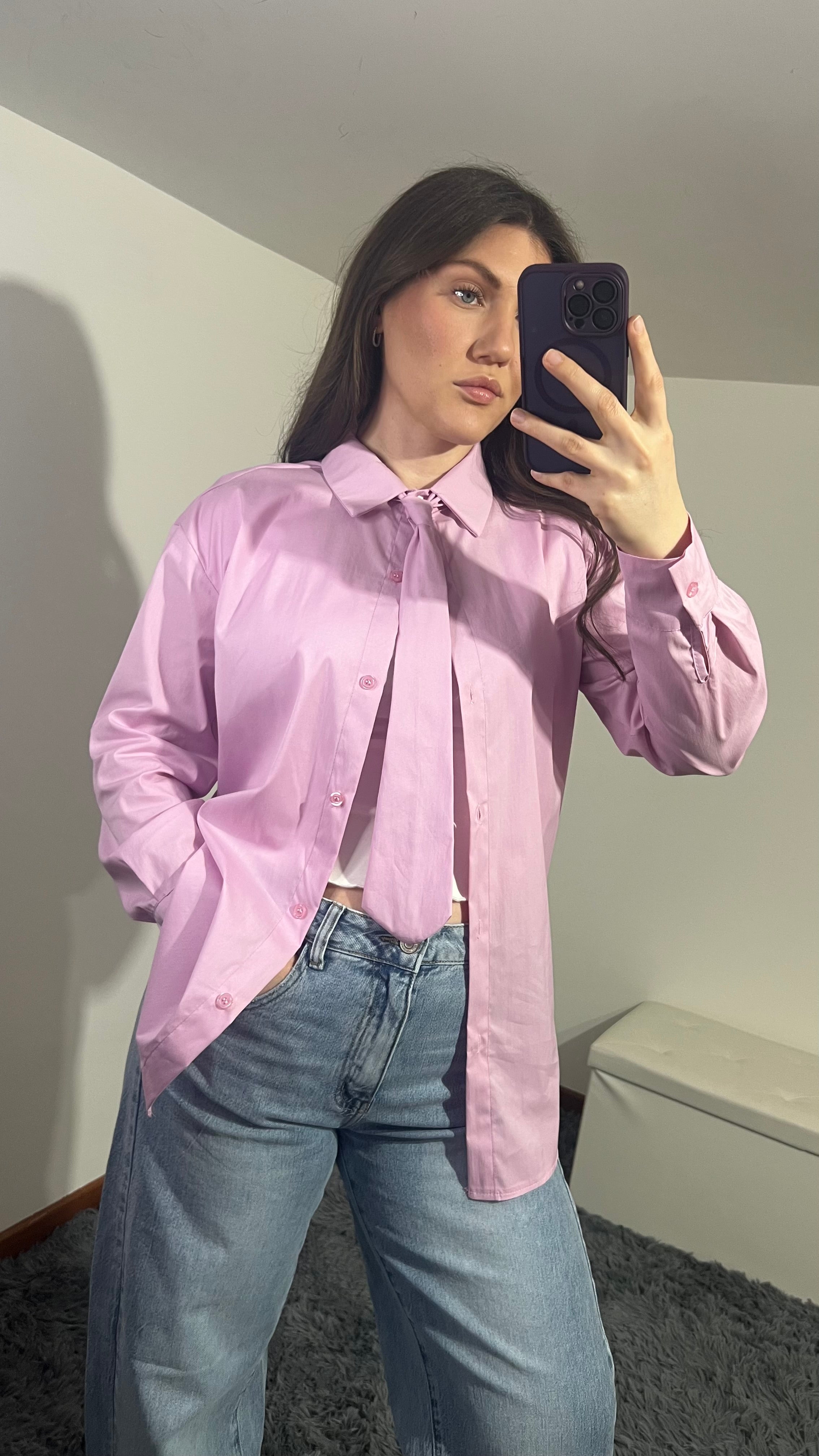 Camicia con cravatta in vari colori