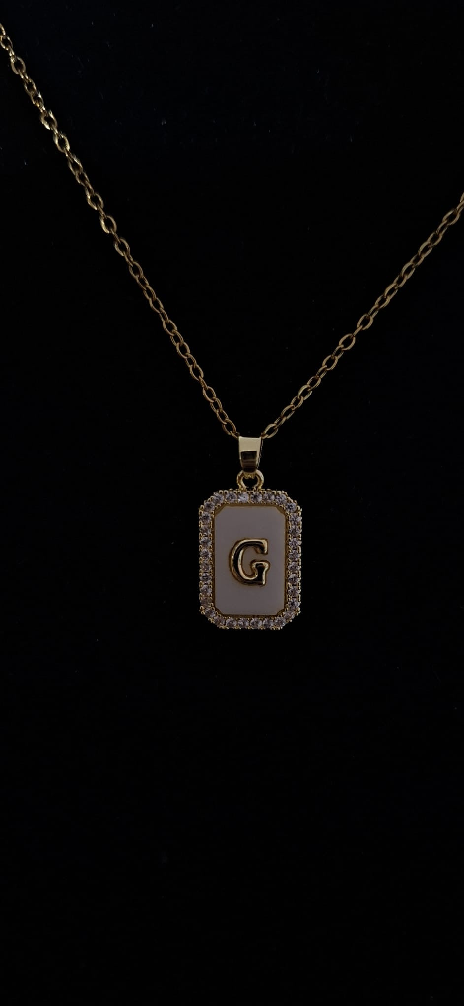Collana lettera