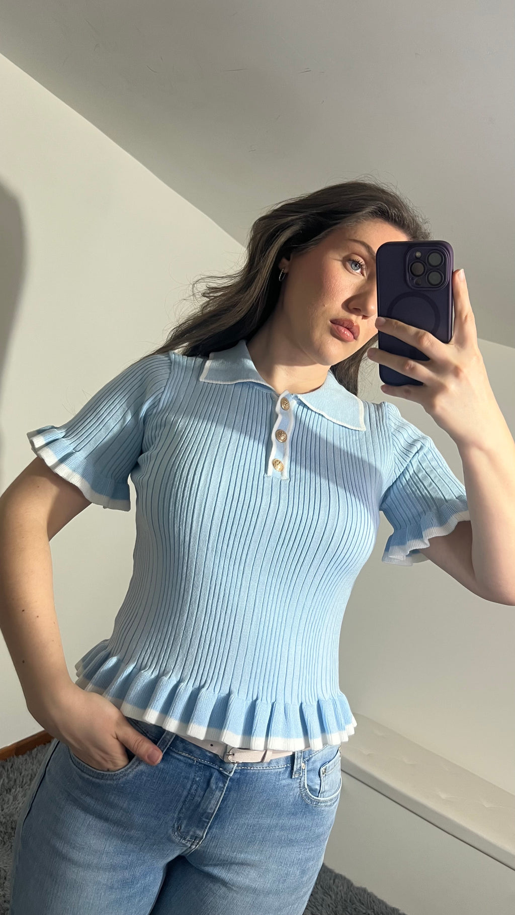 Polo Gaia con rouche bottoni oro