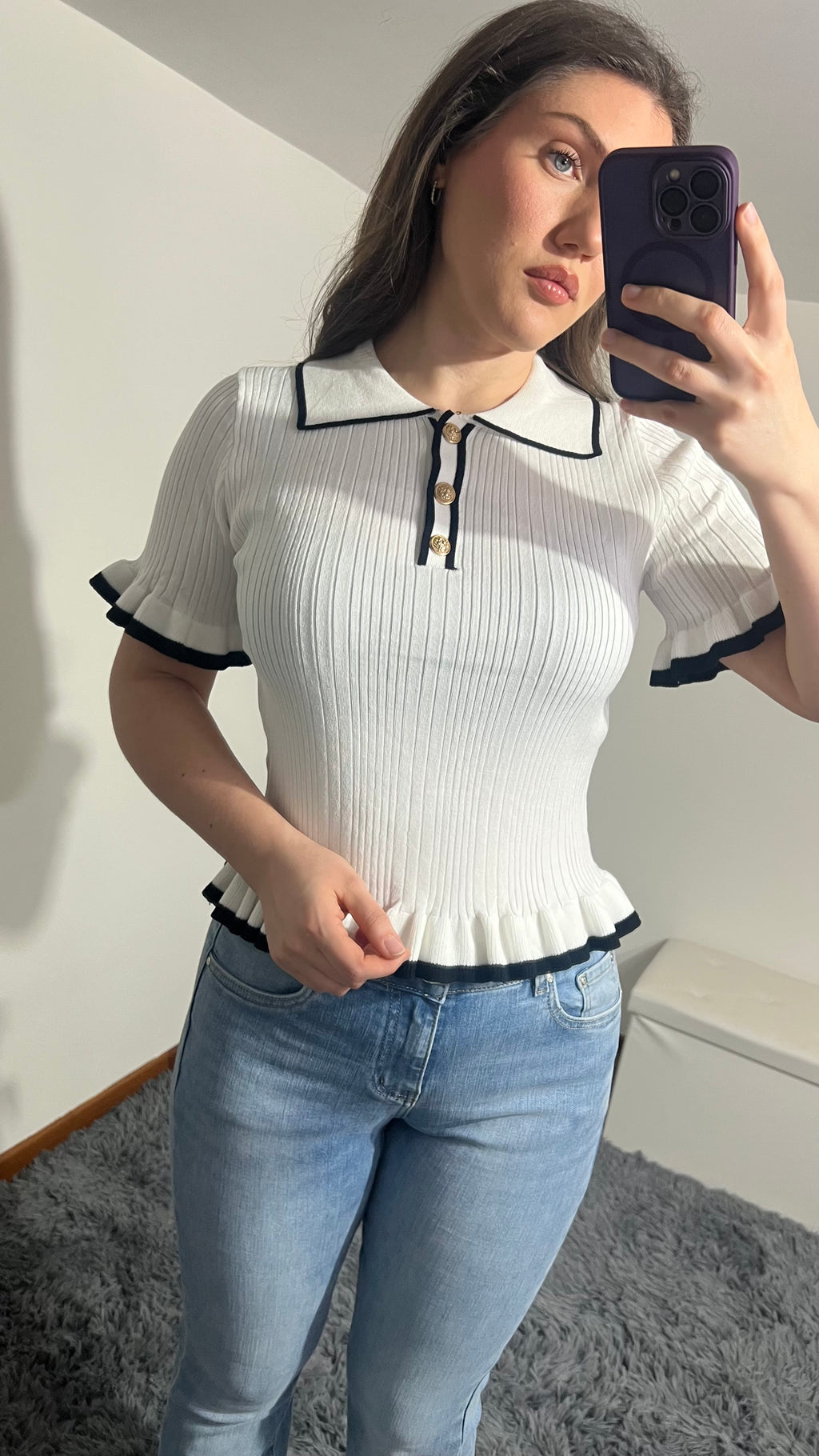Polo Gaia con rouche bottoni oro