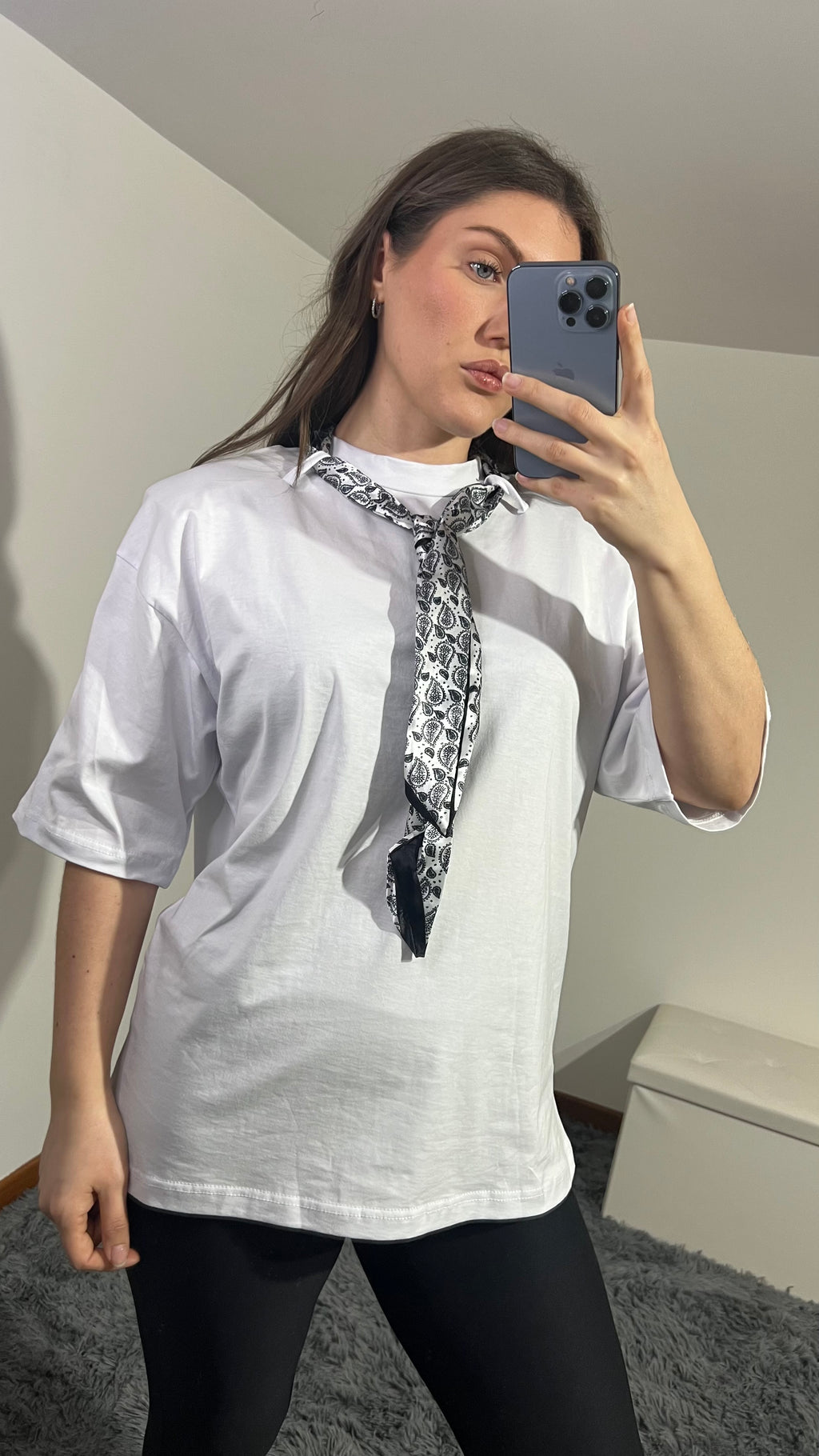 T-shirt Just con foulard