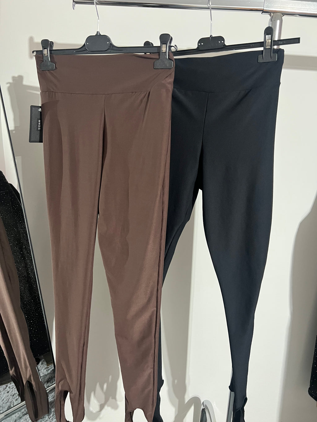 Leggins con elastico tallone