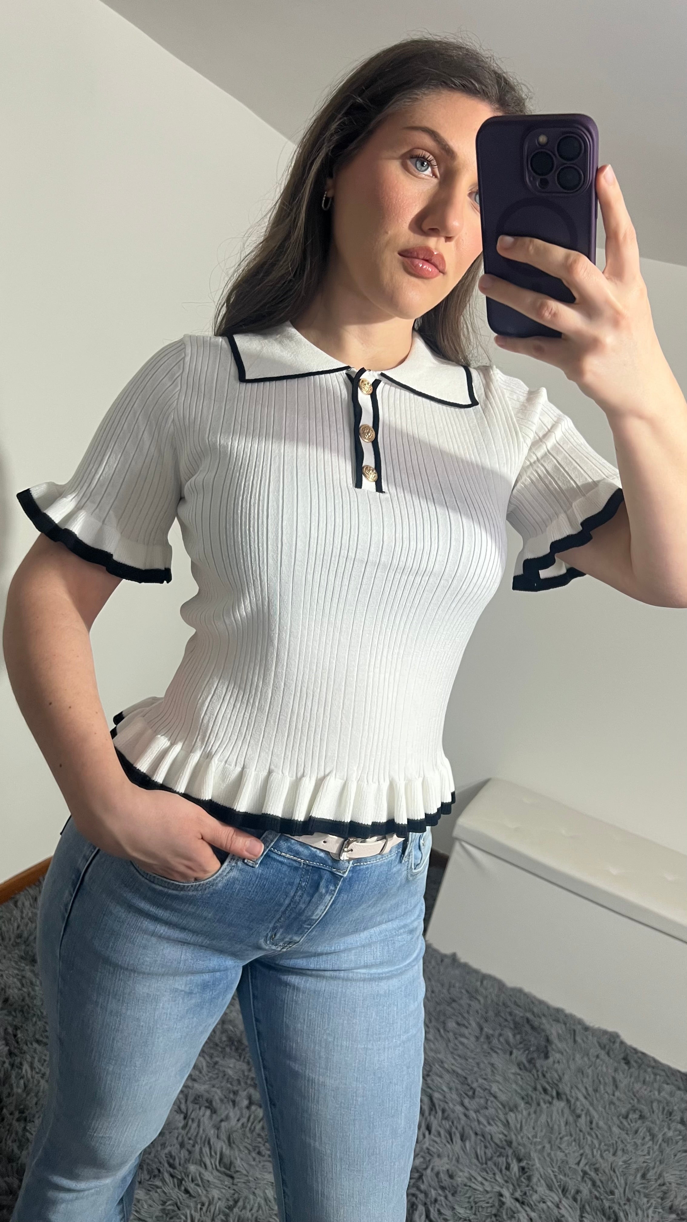 Polo Gaia con rouche bottoni oro