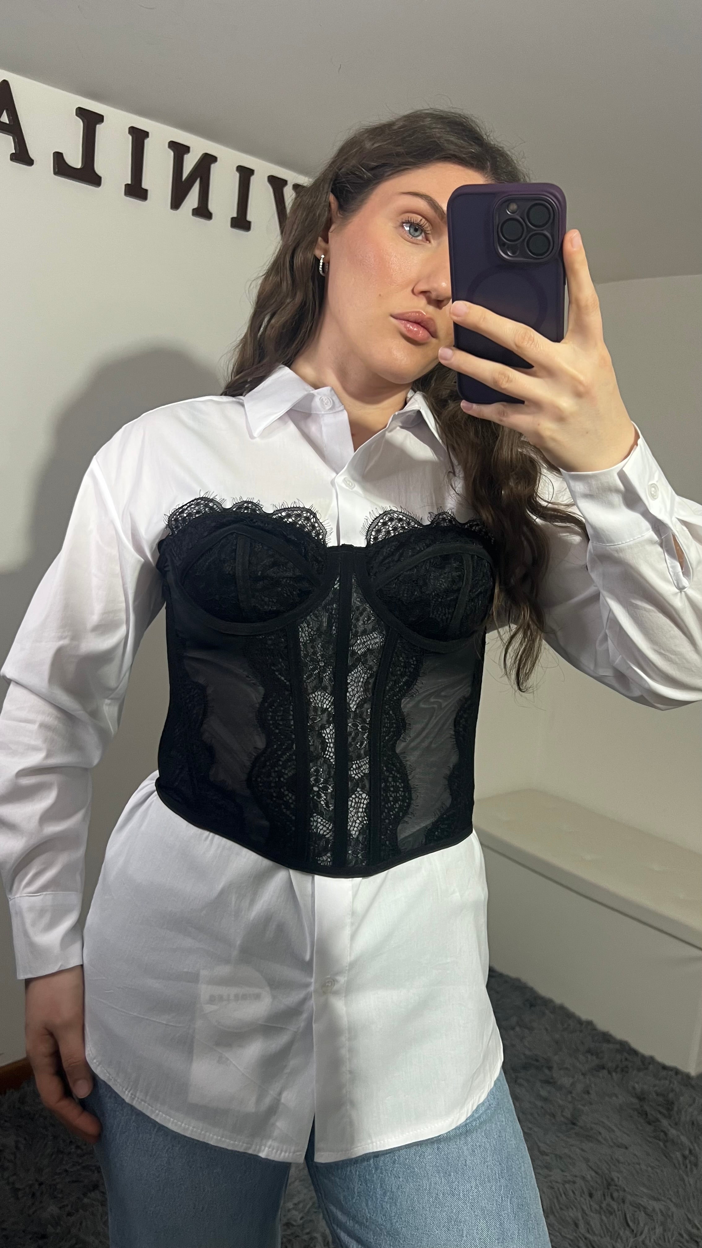 Corsetto in pizzo nero e bianco