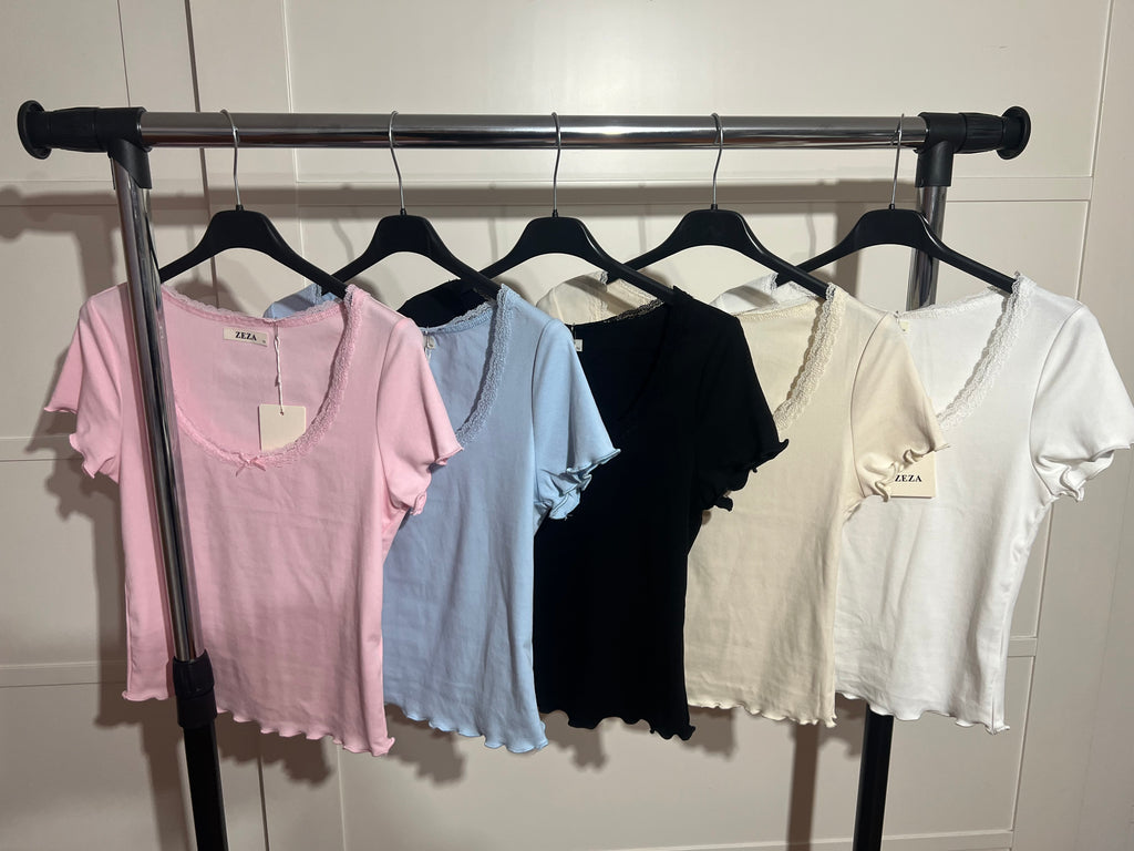 Maglia crop fiocchetto
